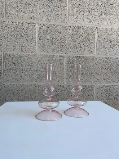 Chandelier en verre rose