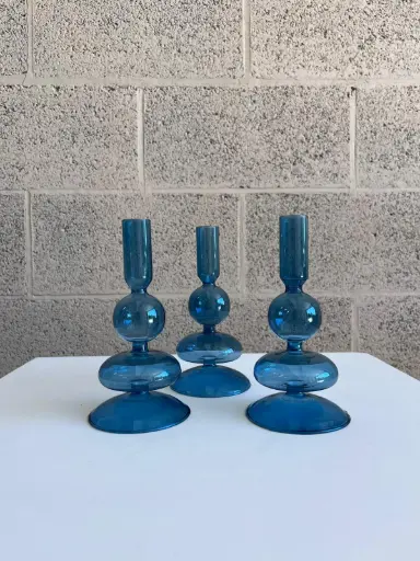 Chandelier en verre bleu